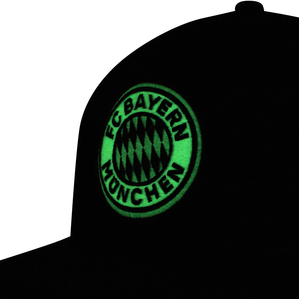 Bayern Munich America's Game Snapback Hat Scarlet