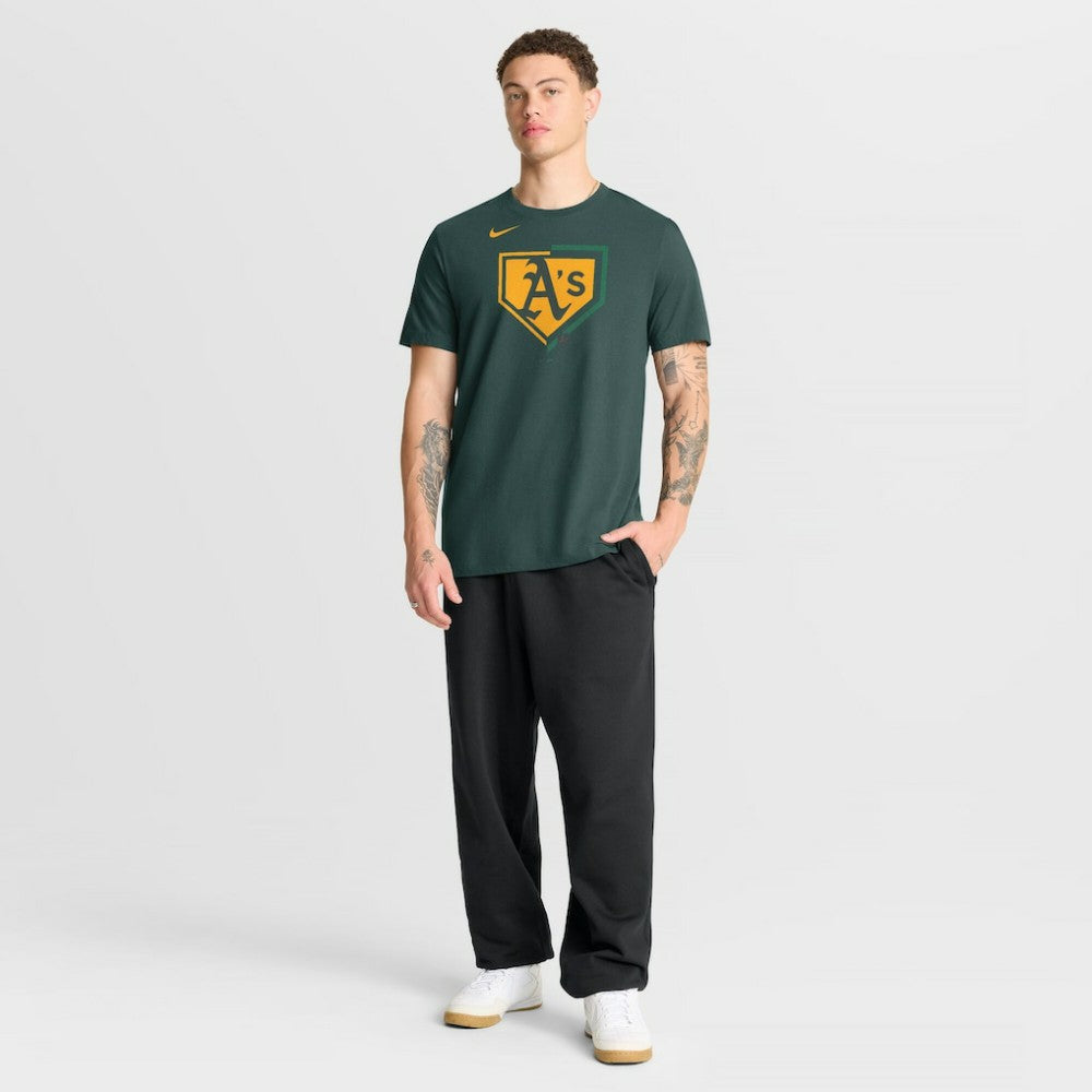 Athletics Nike Icon T-Shirt - Green T-shirts