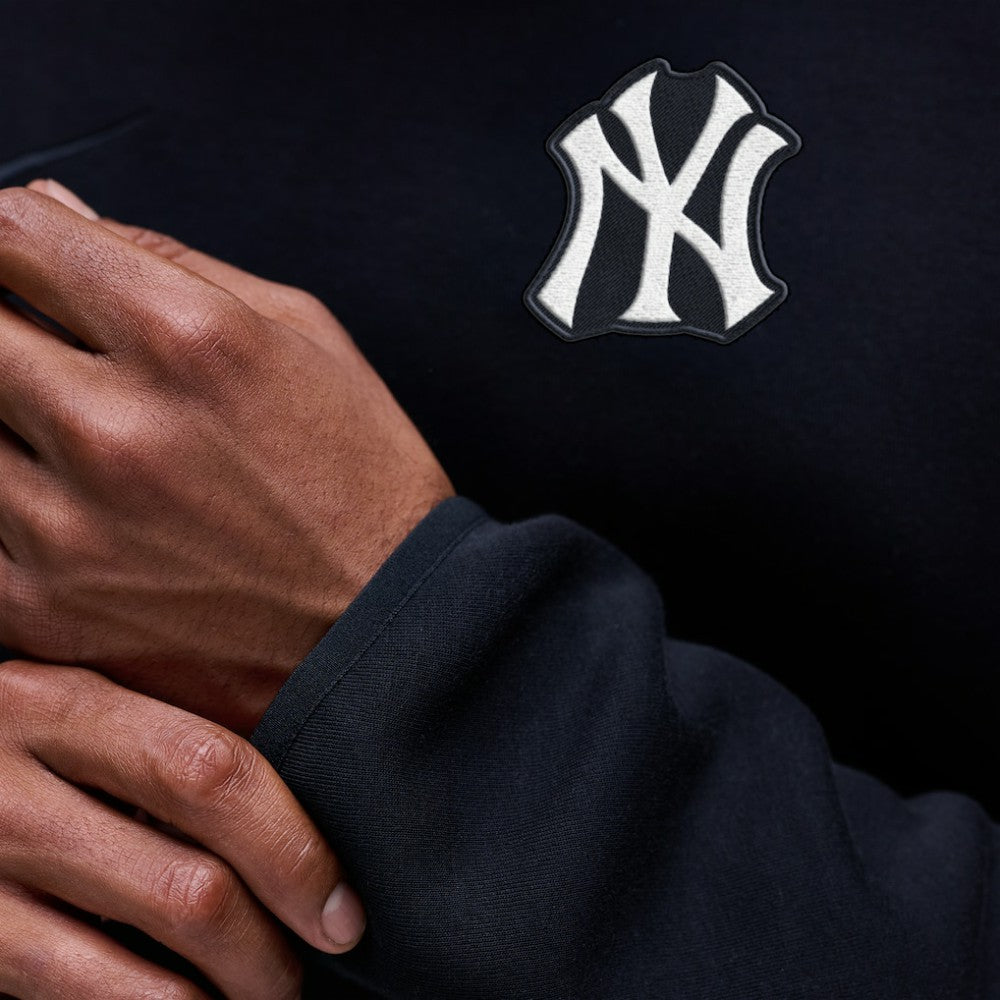 New York Yankees Nike Tech Fleece Raglan Sweatshirt - Black Sweatshirts