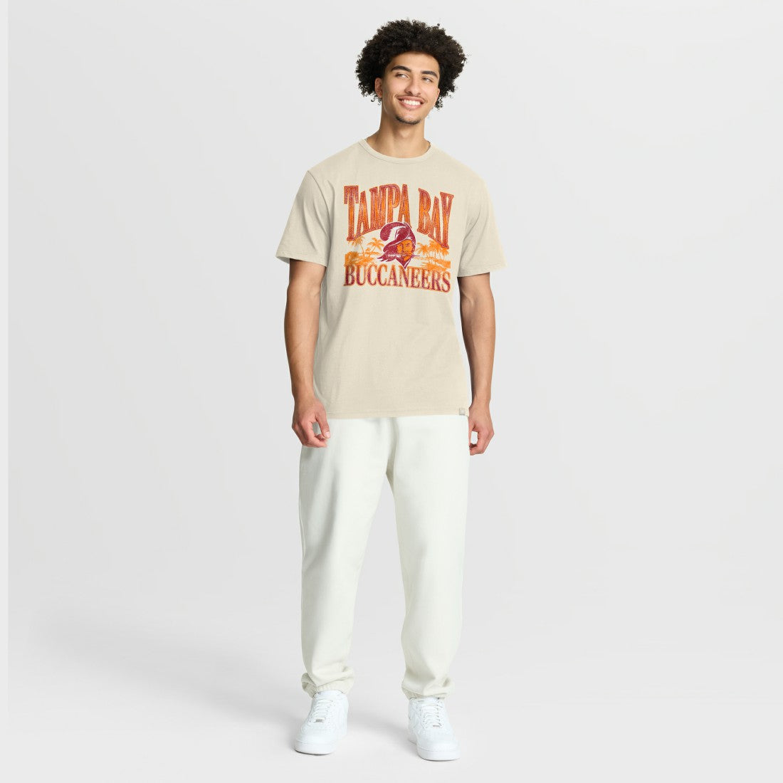 Tampa Bay Buccaneers Team Archives T-Shirt Cream