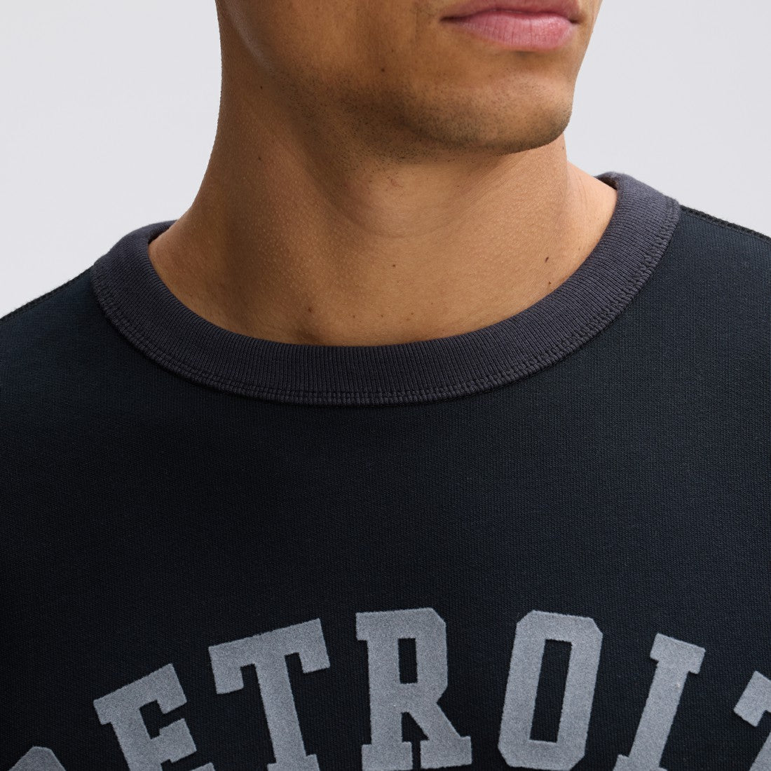 Detroit Lions IconicFleece Short Sleeve Sweatshirt Black