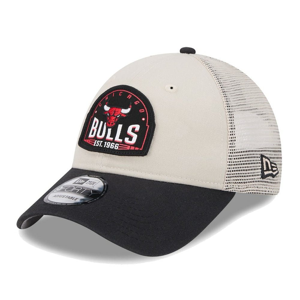 Chicago Bulls Throwback Patch Trucker 9FORTY Adjustable Hat Khaki/Black