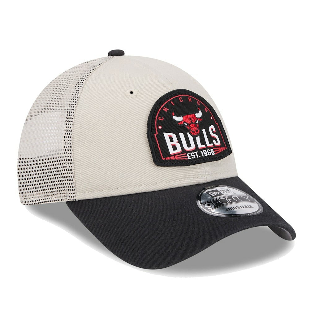 Chicago Bulls Throwback Patch Trucker 9FORTY Adjustable Hat Khaki/Black