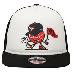Chicago Bulls Youth Court Sport Mascot 9FIFTY Snapback Hat White/Black