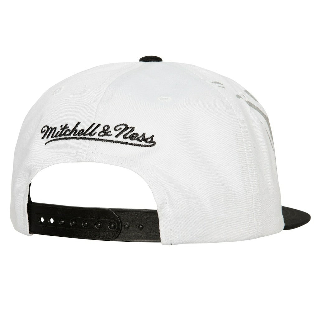 Brooklyn Nets Hot Fire Snapback Hat White