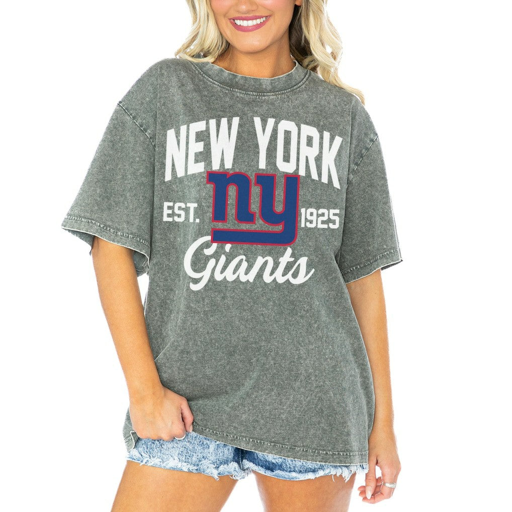 New York Giants Gameday Couture Women's Tackle Titan Boyfriend Washed T-Shirt Gray