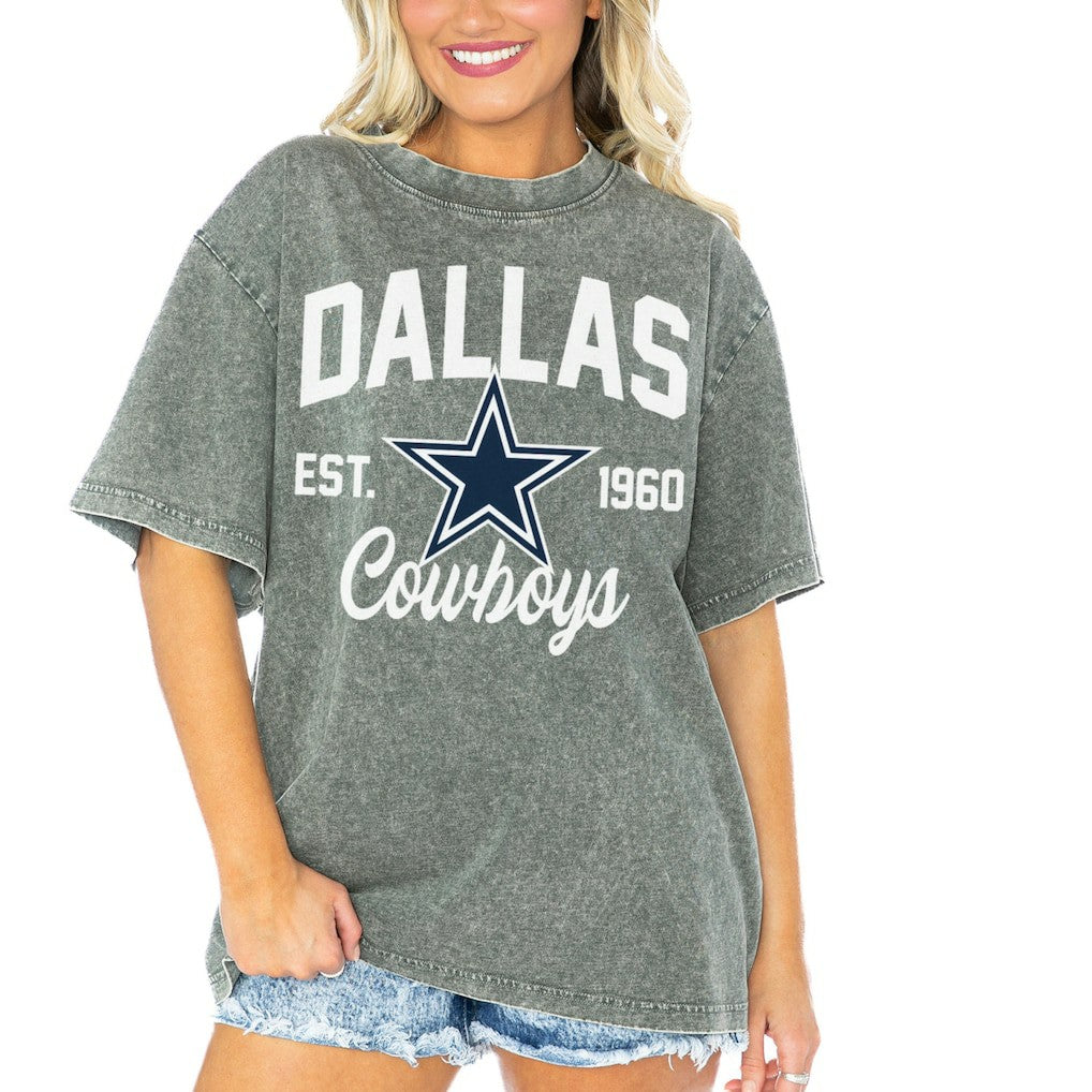 Dallas Cowboys Gameday Couture Women's Tackle Titan Boyfriend Washed T-Shirt Gray