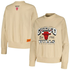 Chicago Bulls Qore Women's Oversized Cozy Mock Neck Pullover Sweatshirt Cream