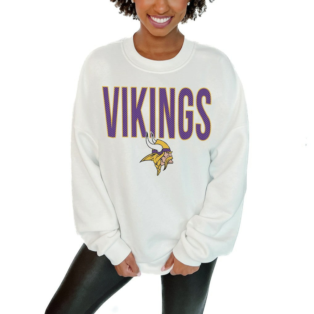 Minnesota Vikings Gameday Couture Women's Just Go With It Oversized Long Sleeve Crewneck Sweatshirt – White