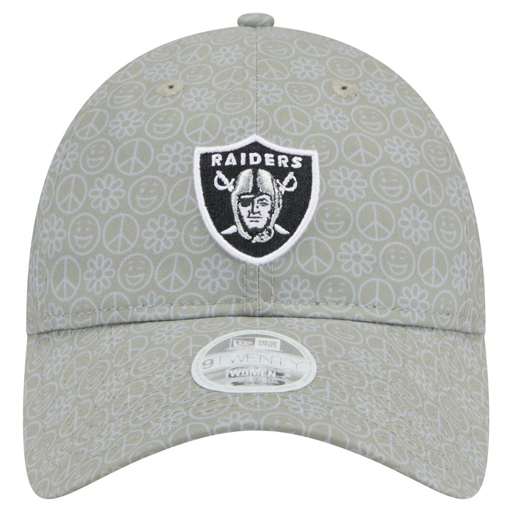 Las Vegas Raiders New Era Women's Smiley 9TWENTY Adjustable Hat Silver