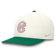 Chicago Cubs Nike Sail Pro Performance Snapback Hat - Cream/Green Hats