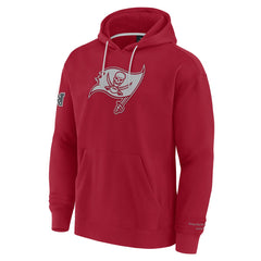 Tampa Bay Buccaneers Elements Pace Pullover Hoodie Red