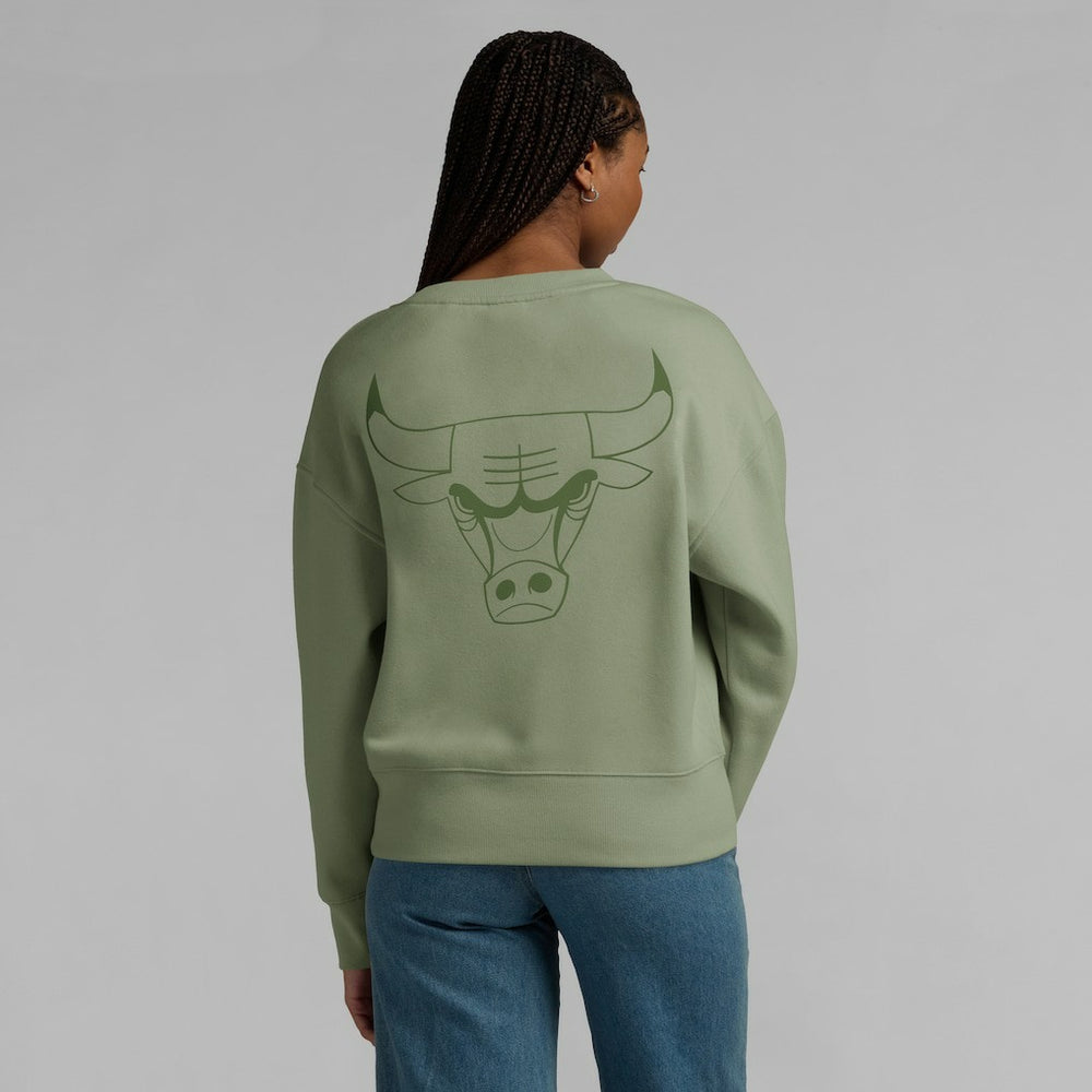 Chicago Bulls Women's Elements Flow Pullover Sweatshirt Olive