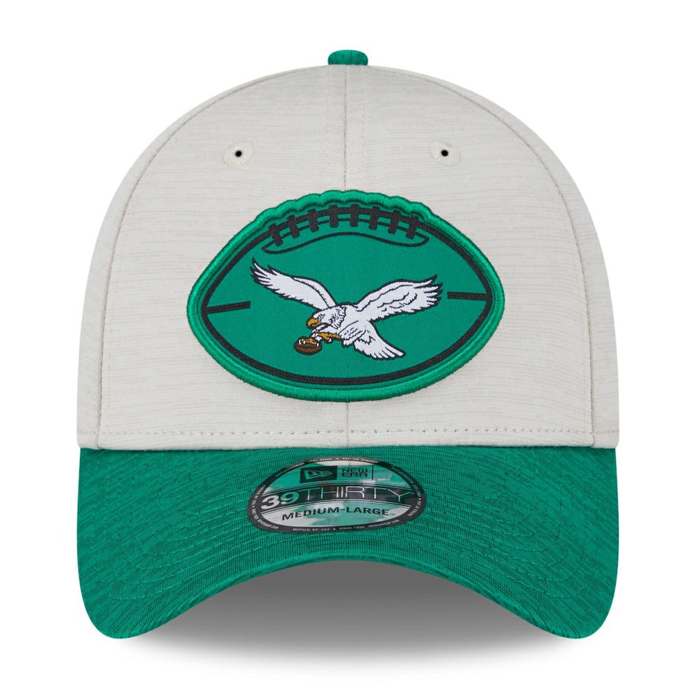 Philadelphia Eagles New Era 2024 Sideline Historic 39THIRTY Flex Hat Stone/Midnight Green