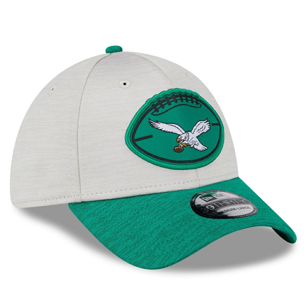 Philadelphia Eagles New Era 2024 Sideline Historic 39THIRTY Flex Hat Stone/Midnight Green
