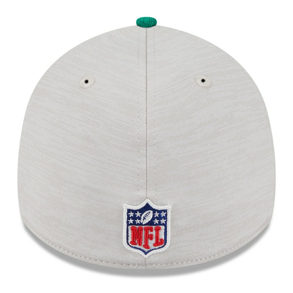 Philadelphia Eagles New Era 2024 Sideline Historic 39THIRTY Flex Hat Stone/Midnight Green