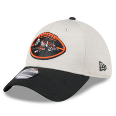 Cincinnati Bengals New Era 2024 Sideline Historic 39THIRTY Flex Hat Stone/Black