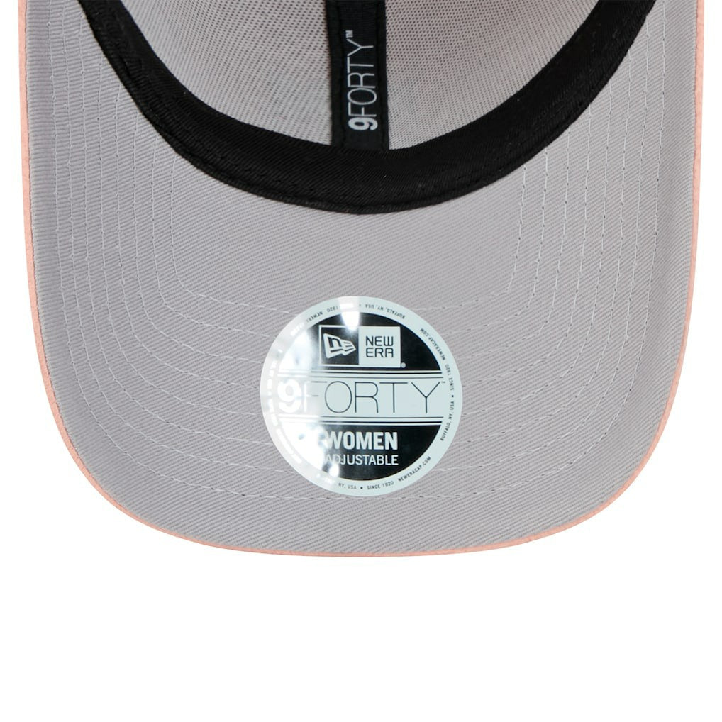 Cincinnati Bengals New Era Women's Cozy Sherpa 9FORTY Adjustable Hat Light Pink
