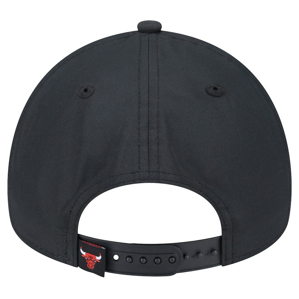 Chicago Bulls Black Throwback Gradient A-Frame 9FORTY Adjustable Hat