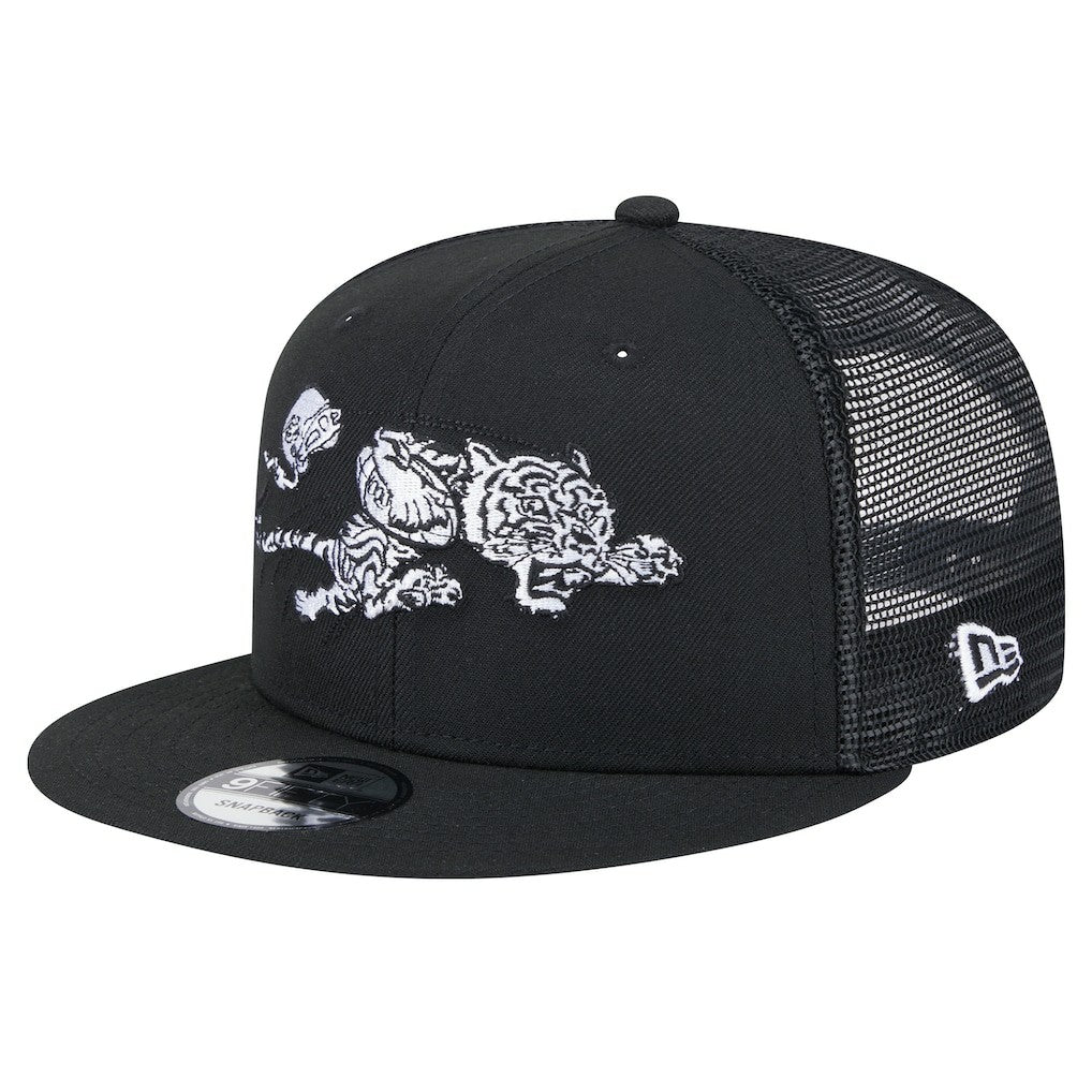 New Era Cincinnati Bengals Black Main Trucker 9FIFTY Snapback Hat