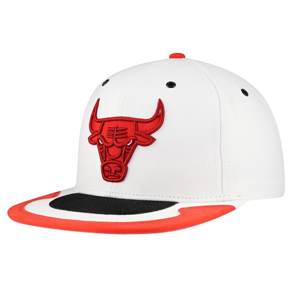 Chicago Bulls Day 4 Snapback Hat White