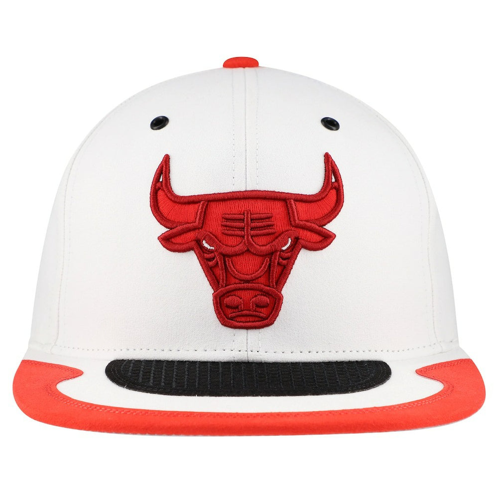 Chicago Bulls Day 4 Snapback Hat White