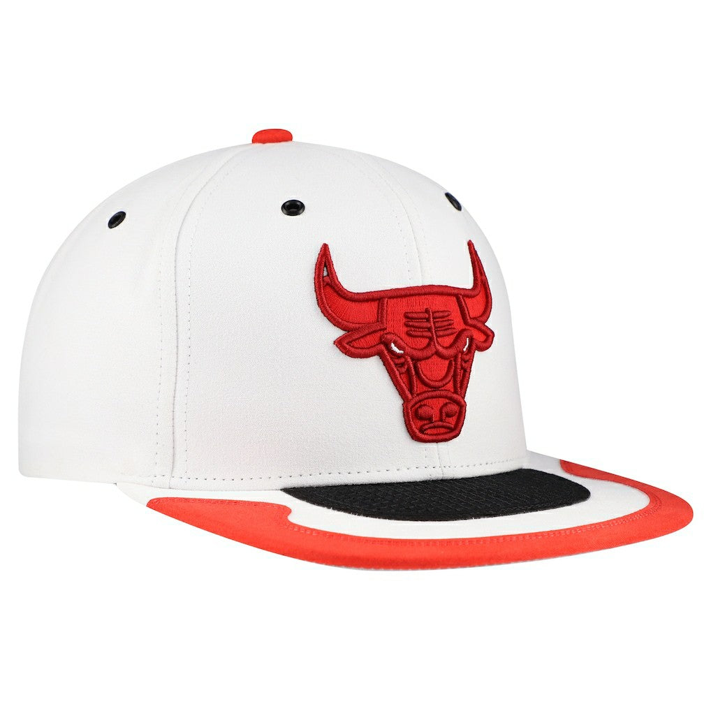 Chicago Bulls Day 4 Snapback Hat White