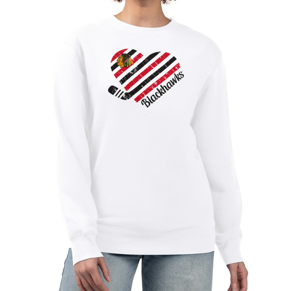 NHL Chicago Blackhawks G-III 4Her by Carl Banks Women's Heart Graphic Pullover Sweatshirt - White