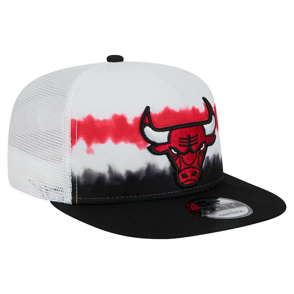 Chicago Bulls Dip-Dye 9FIFTY A-Frame Trucker Snapback Hat White/Black