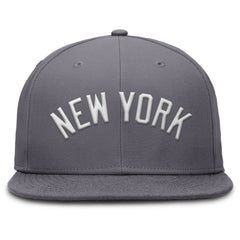 New York Yankees Nike Performance True Fitted Hat - Gray Hats