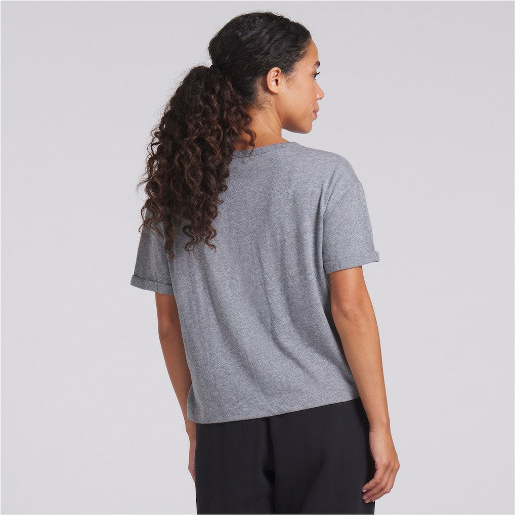 Pittsburgh Steelers Women's Swing Pass Tri-Blend Boxy T-Shirt Heather Gray