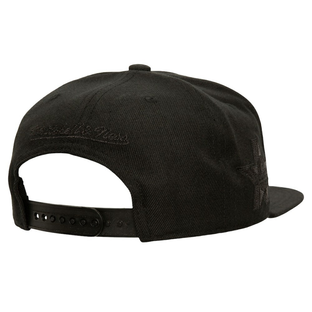NHL Philadelphia Flyers Mitchell & Ness Soul Strike Pearl Tonal Snapback Hat - Black