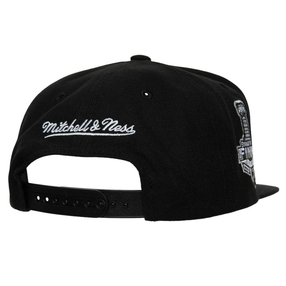 NHL Tampa Bay Lightning Mitchell & Ness Core Top Spot Snapback Hat - Black