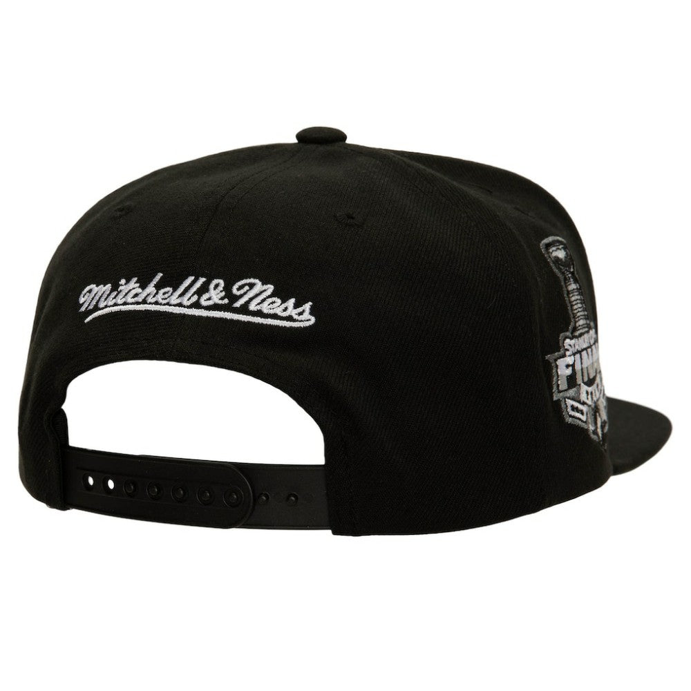 NHL Los Angeles Kings Mitchell & Ness Core Top Spot Snapback Hat - Black