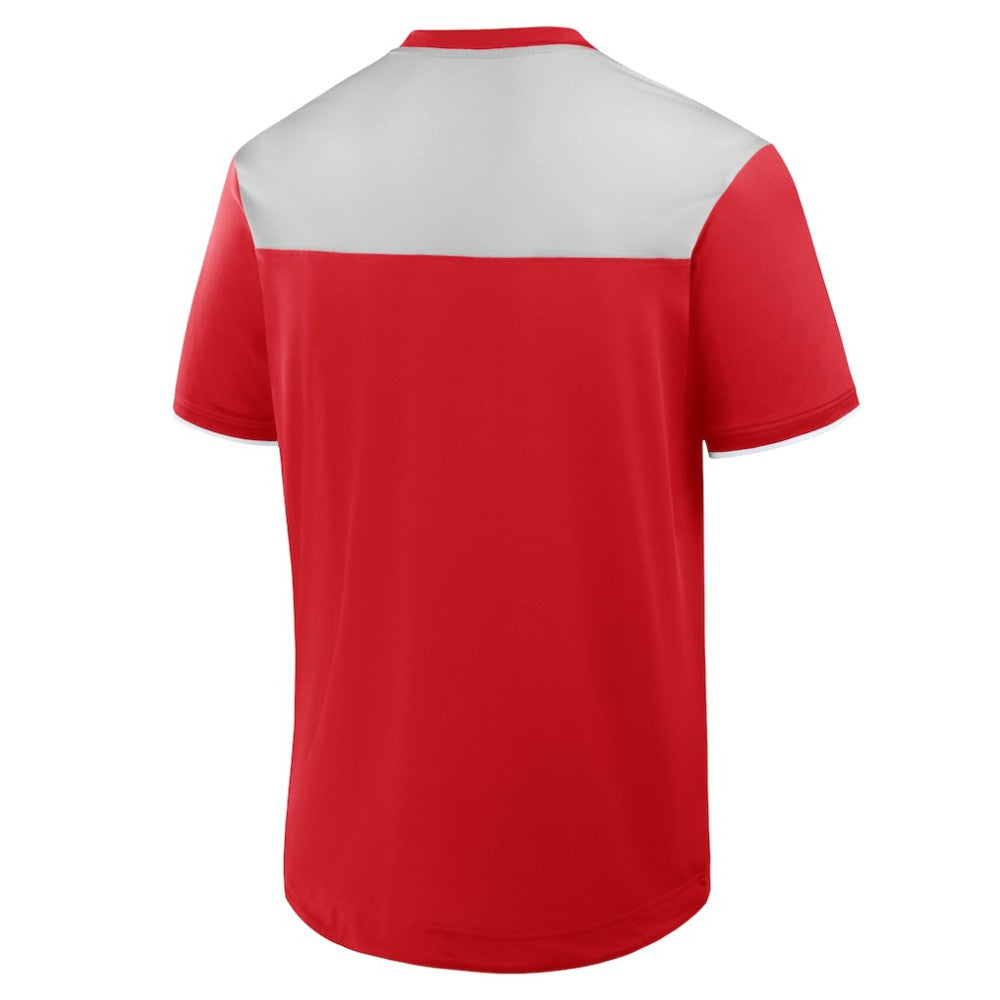 Philadelphia Phillies Fanatics Walk Off V-Neck T-Shirt - Red T-shirts