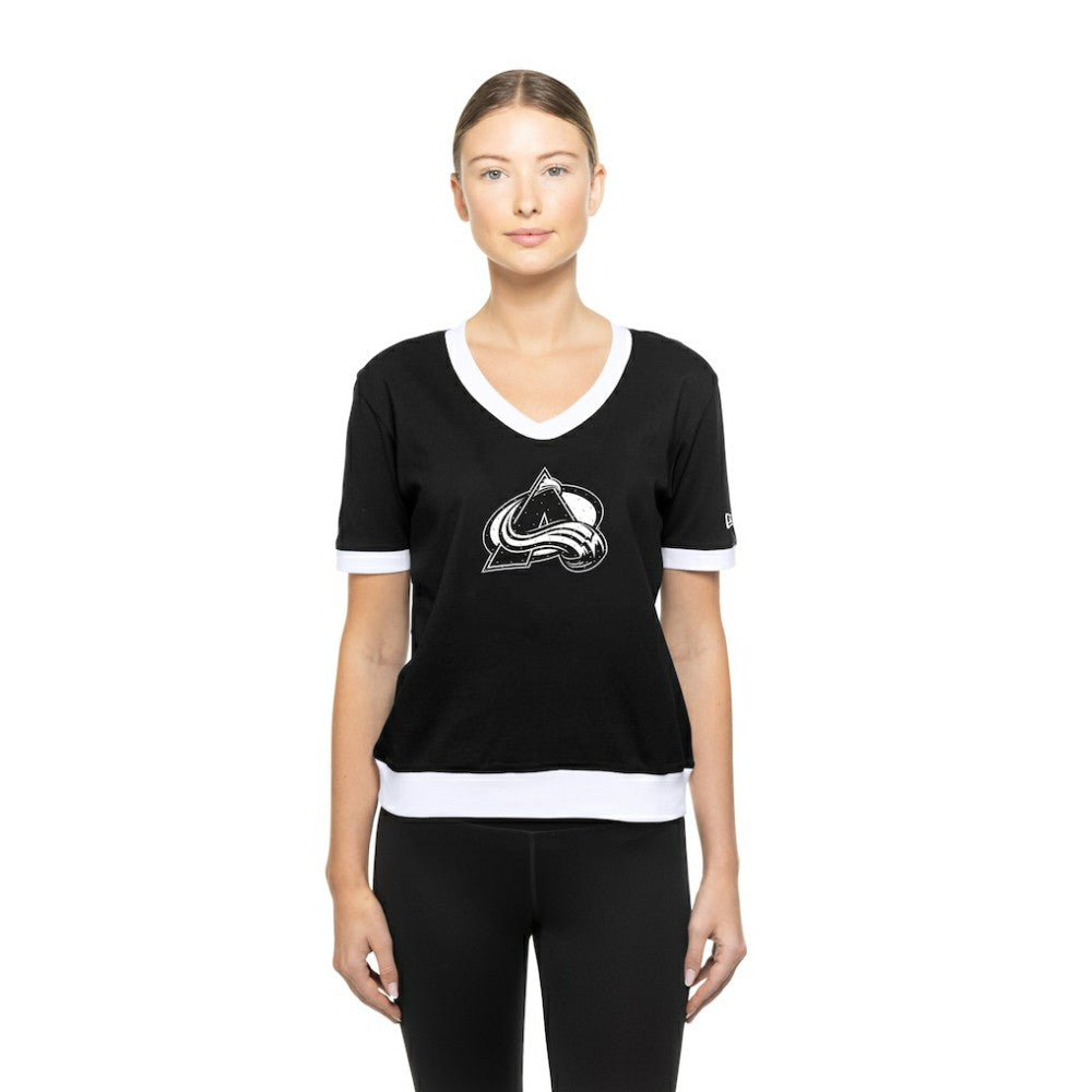NHL Colorado Avalanche New Era Women's Game Day Rhinestuds T-Shirt - Black