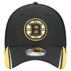 NHL Boston Bruins New Era Linear Featherweight 39THIRTY Flex Hat - Black