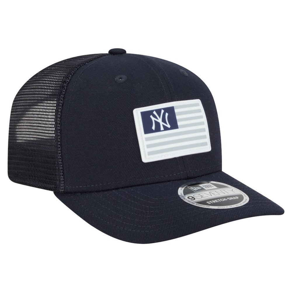 New York Yankees New Era Flag 9SEVENTY Stretch-Snap Hat - Navy Hats