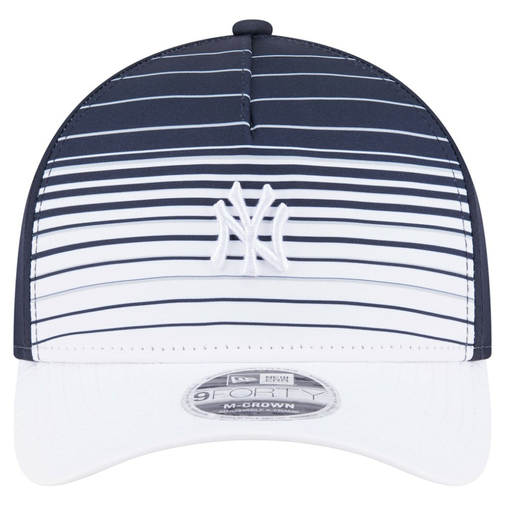 New York Yankees New Era Gradient 9FORTY M-Crown Adjustable Hat - Navy Hats