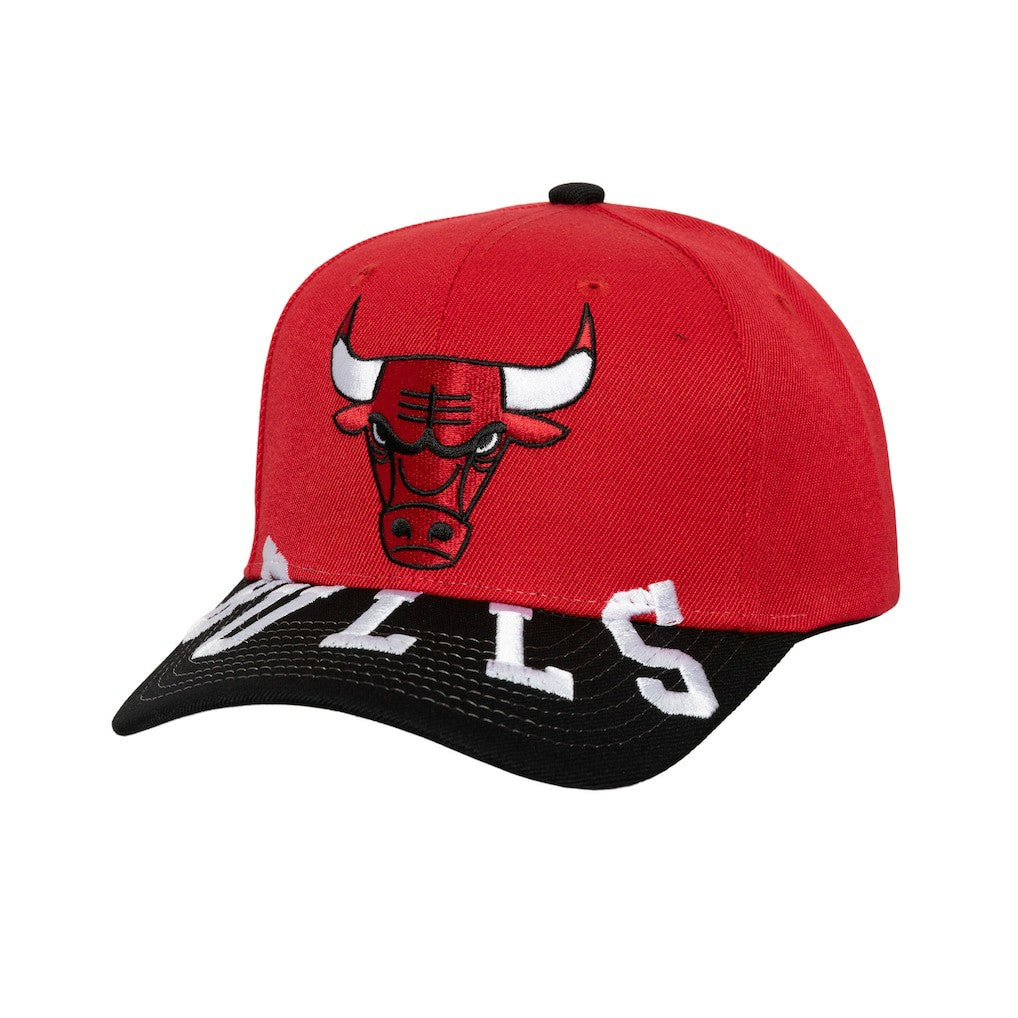 Chicago Bulls Underarch Two-Tone Pro Crown Snapback Hat Red/Black