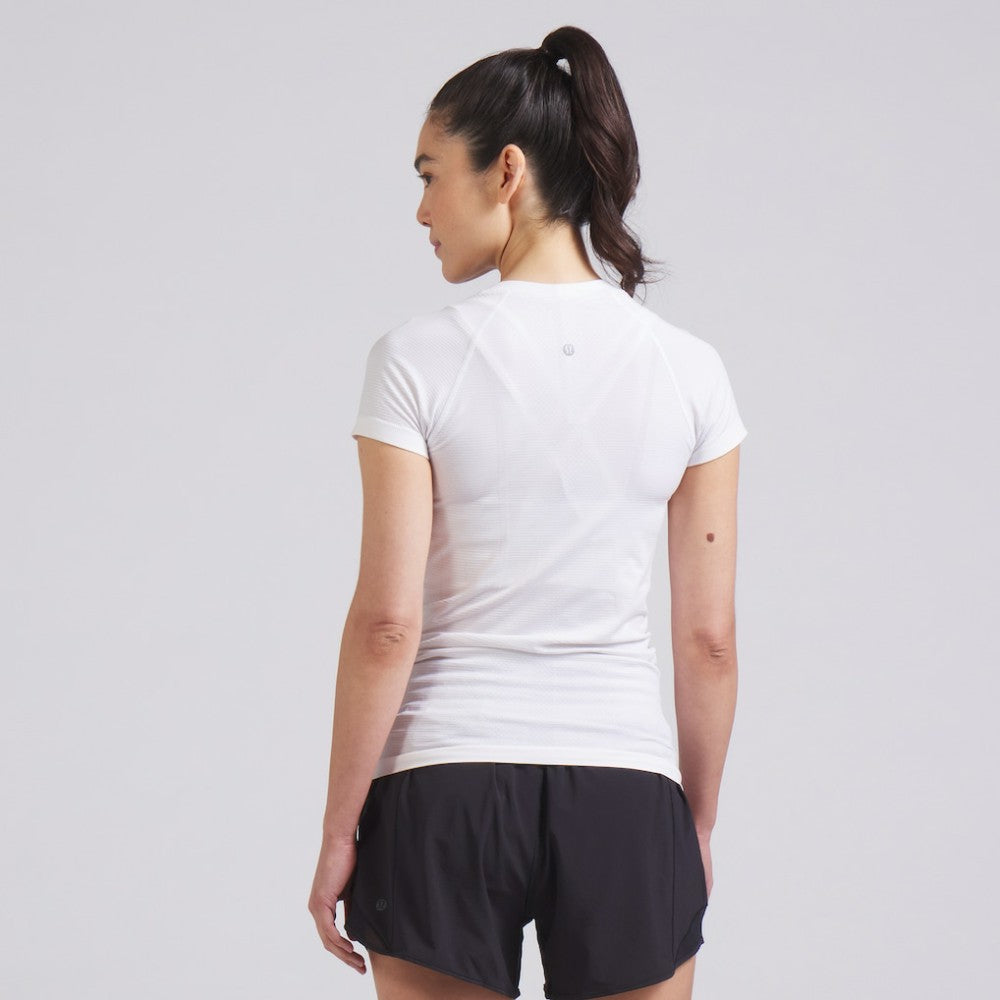 NHL Vancouver Canucks lululemon Women's Swiftly Tech Short-Sleeve Shirt 2.0 - White