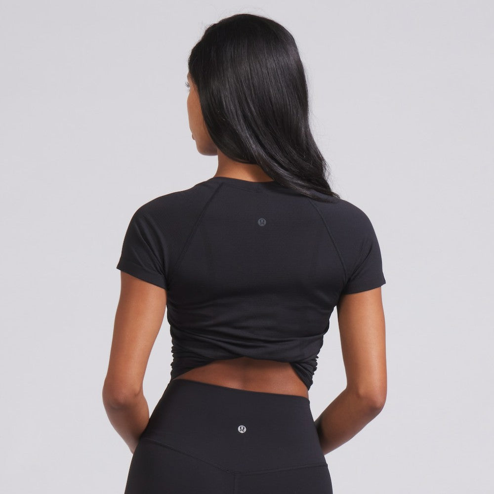 NHL Boston Bruins lululemon Women's Swiftly Tech Short-Sleeve Shirt 2.0 - Black