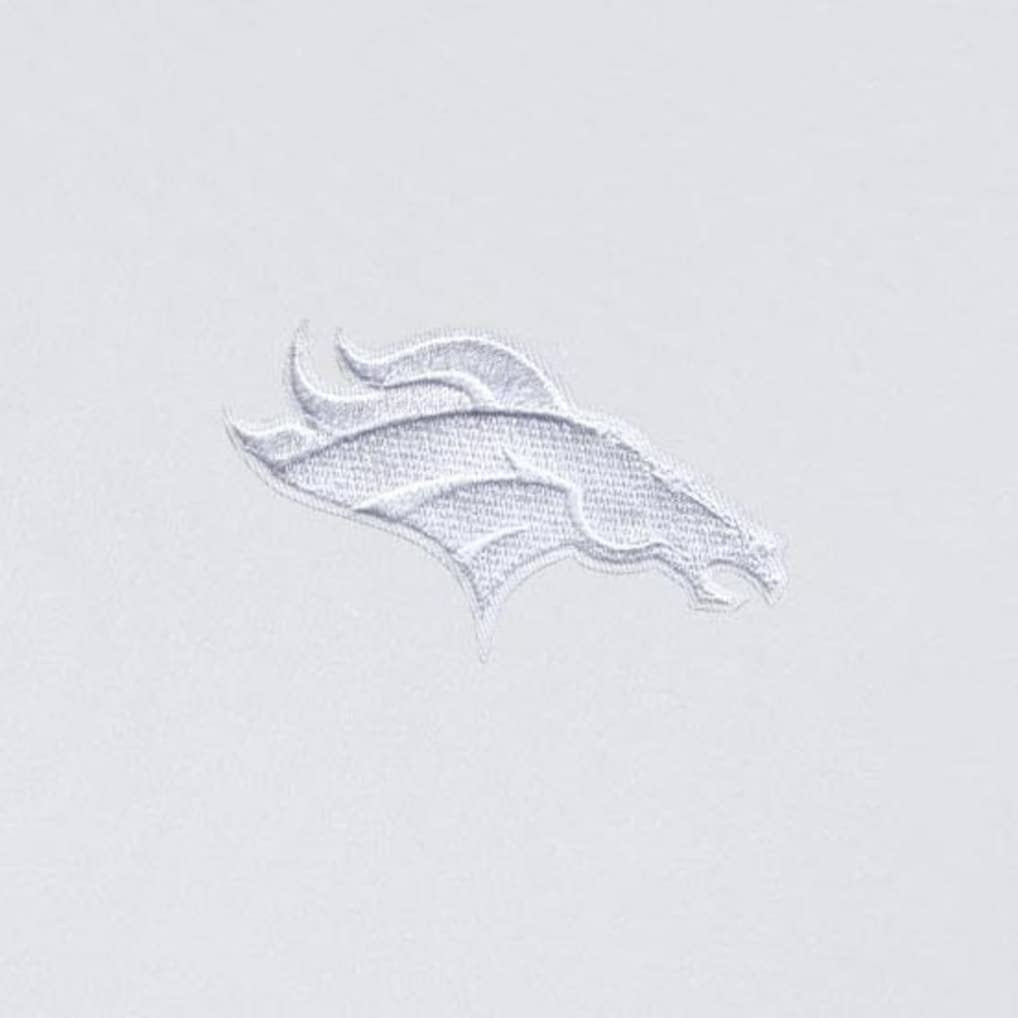 Denver Broncos Antigua Intent Quarter-Zip Jacket White