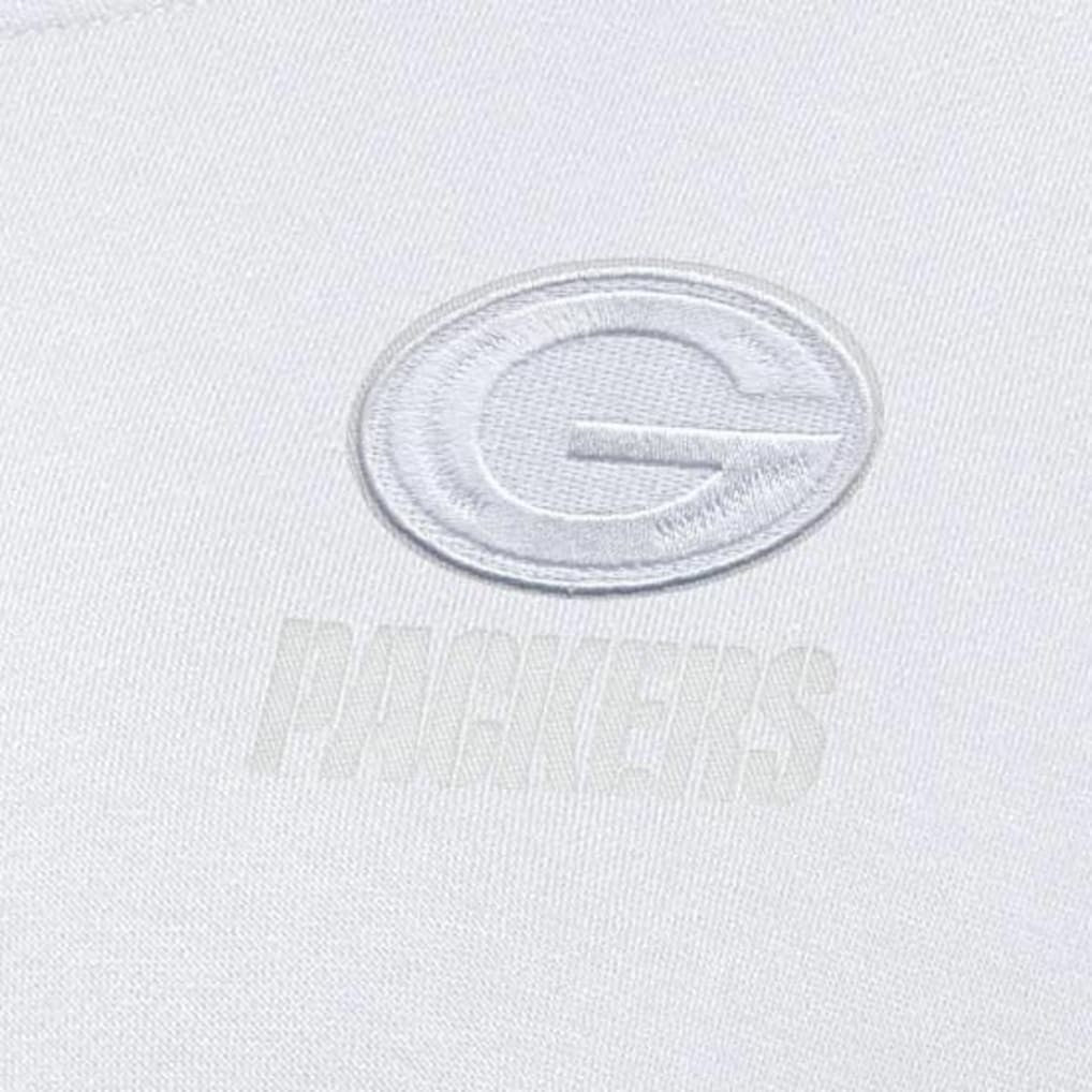 Green Bay Packers Antigua Women's Victory Crew Pullover Sweatshirt White