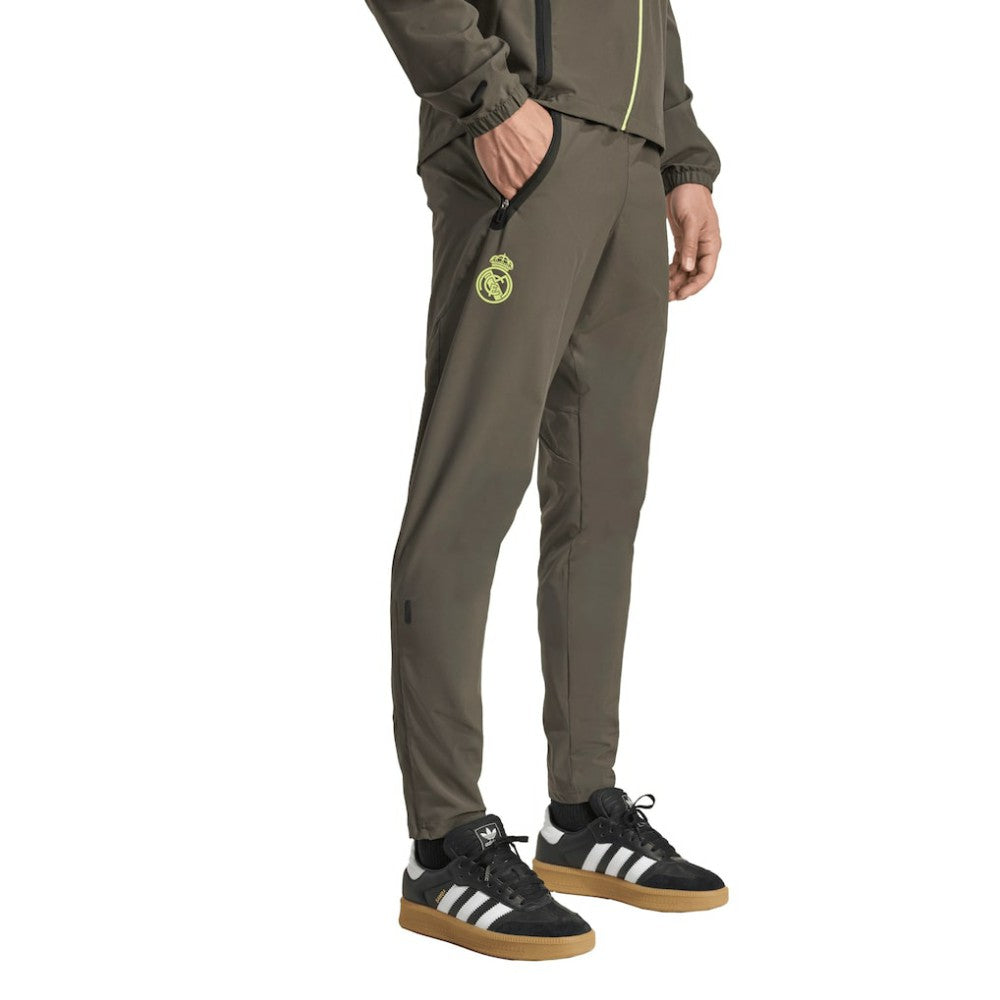 Real Madrid 2025/26 Tiro Vis Tech AEROREADY Travel Pants Olive