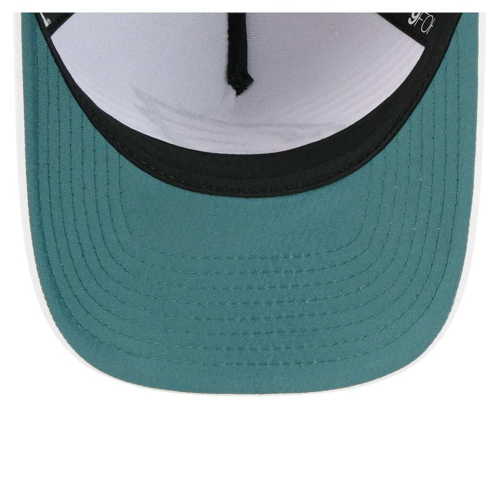 Philadelphia Eagles New Era Adventure Gradient 9FORTY M-Crown A-Frame Adjustable Hat White/Midnight Green