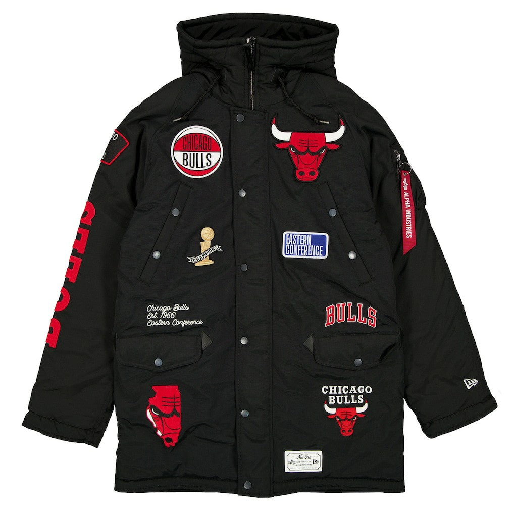Chicago Bulls x Alpha Industries Altitude Mod Full-Snap Parka Black