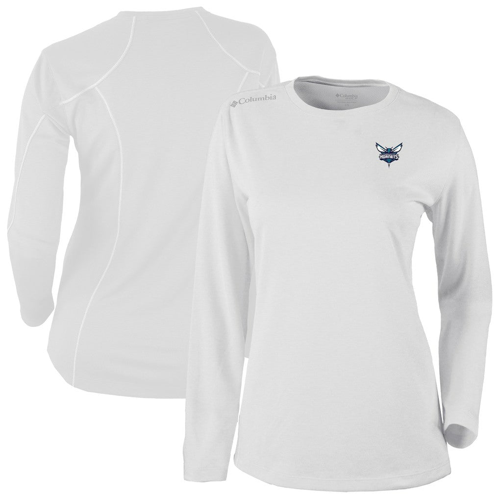 Charlotte Hornets Women's Omni-Wick Shotgun Pullover Top White