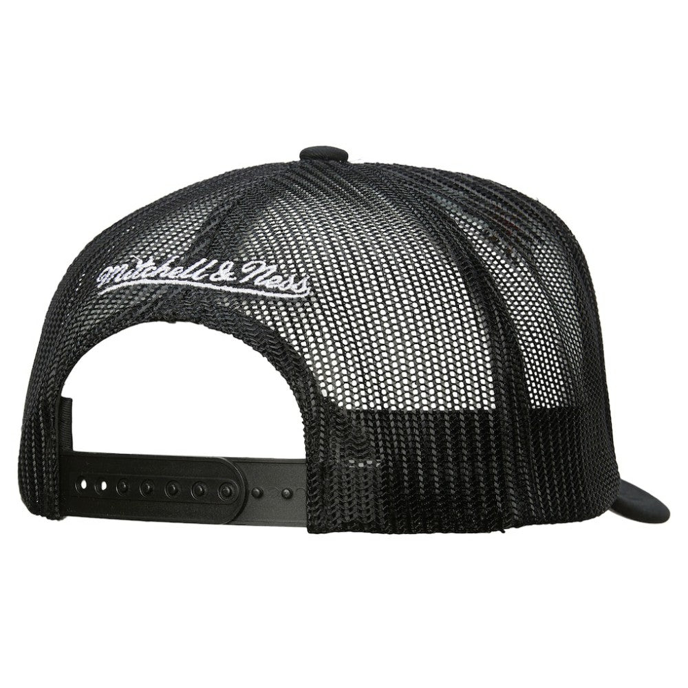 NHL Los Angeles Kings Mitchell & Ness Gridlock Trucker Adjustable Hat - White/Black