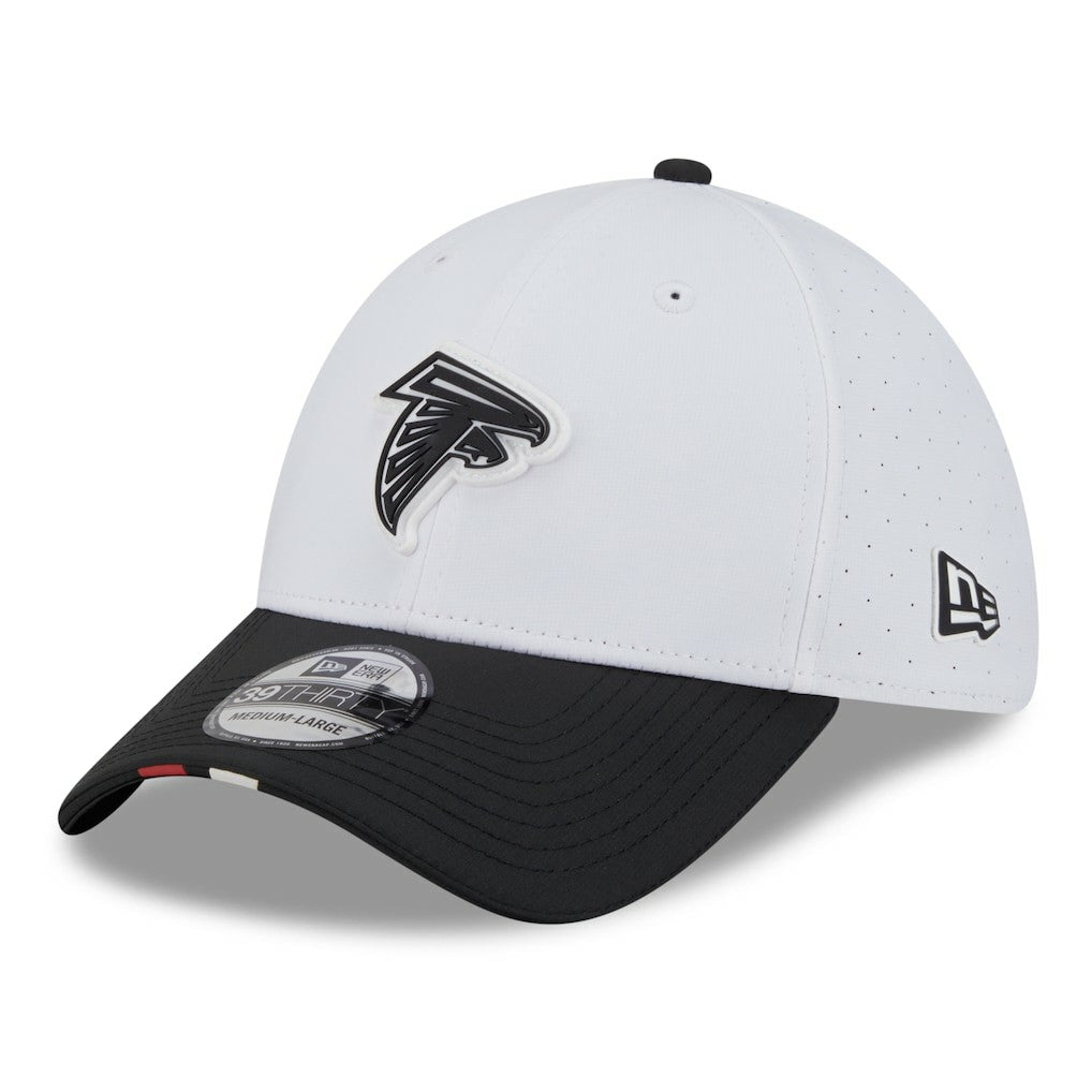 Atlanta Falcons New Era 2025 NFL Training Camp 39THIRTY Flex Hat White/Black